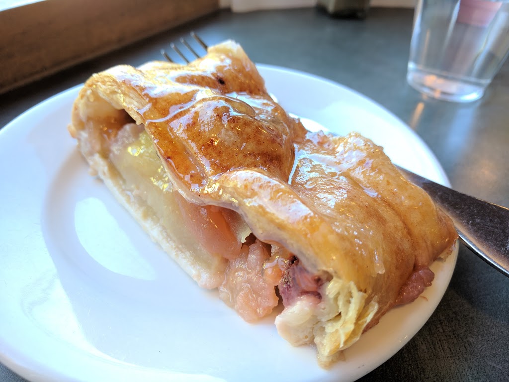 Belles Cafe | 3208 140 St, Surrey, BC V4P 2A8, Canada | Phone: (604) 542-0588