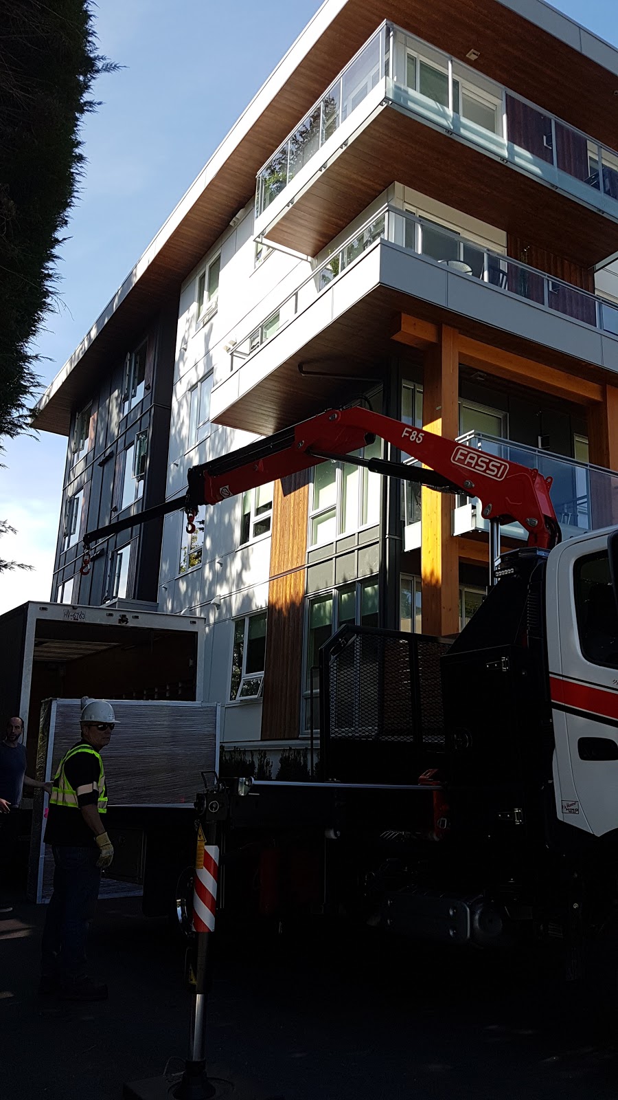 BECCO Crane Service Inc. | 1917 Eureka Ave, Port Coquitlam, BC V3C 5P6, Canada | Phone: (604) 351-6049