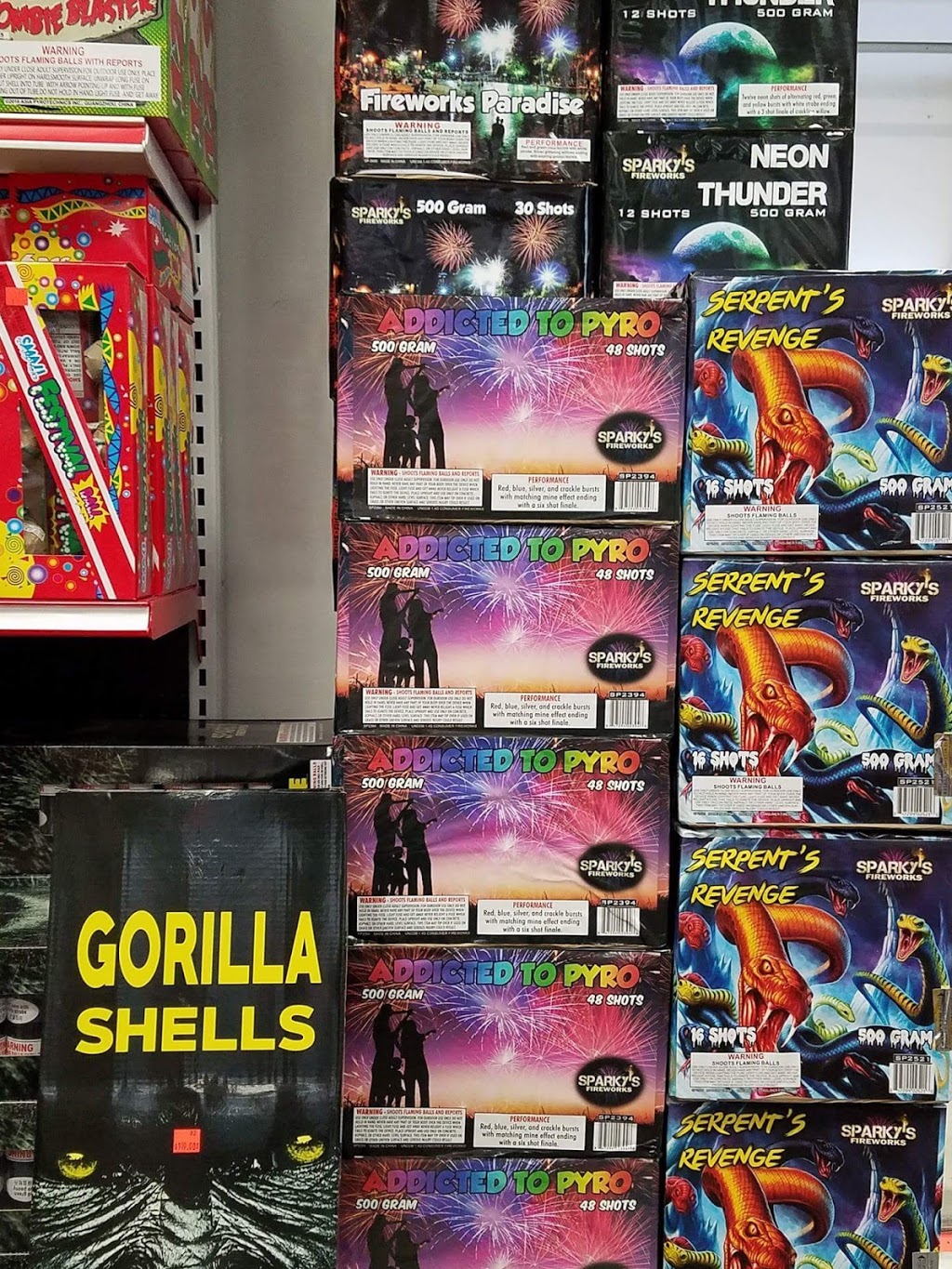 R&R Fireworks LLC | 4384 Lapeer Rd, Port Huron, MI 48060, USA | Phone: (810) 531-4637