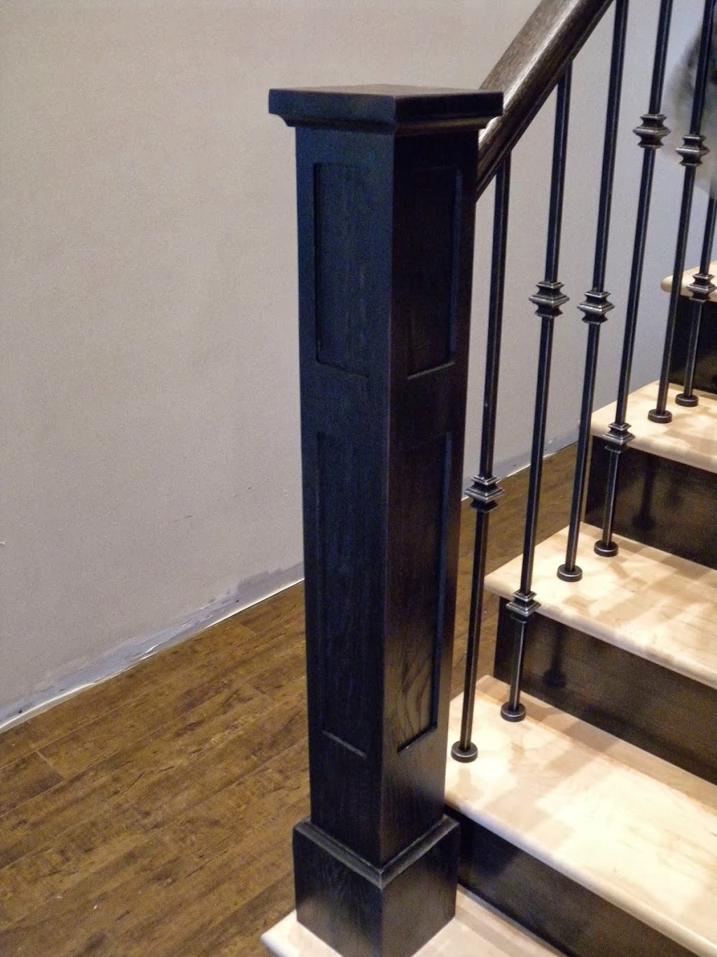 Escalier R.V. inc | 231Principale, Saint-Léon, QC J0K 2W0, Canada | Phone: (819) 692-2360