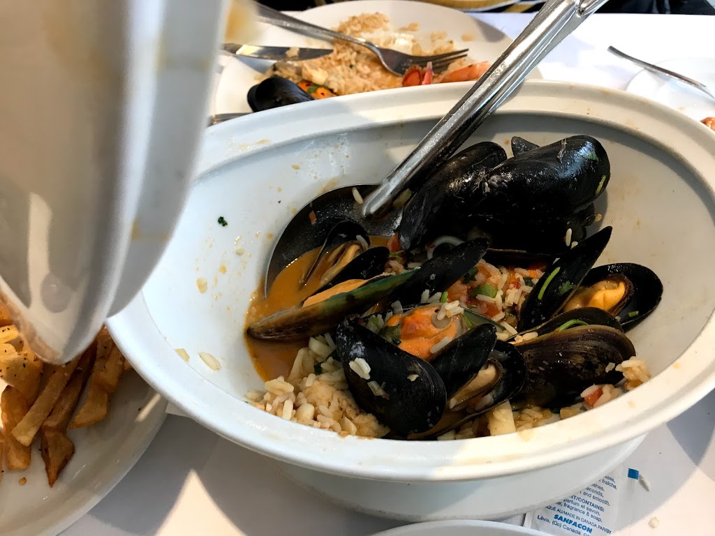 Douro | 6518 Boul St-Laurent, Montréal, QC H2S 3C6, Canada | Phone: (514) 273-6969