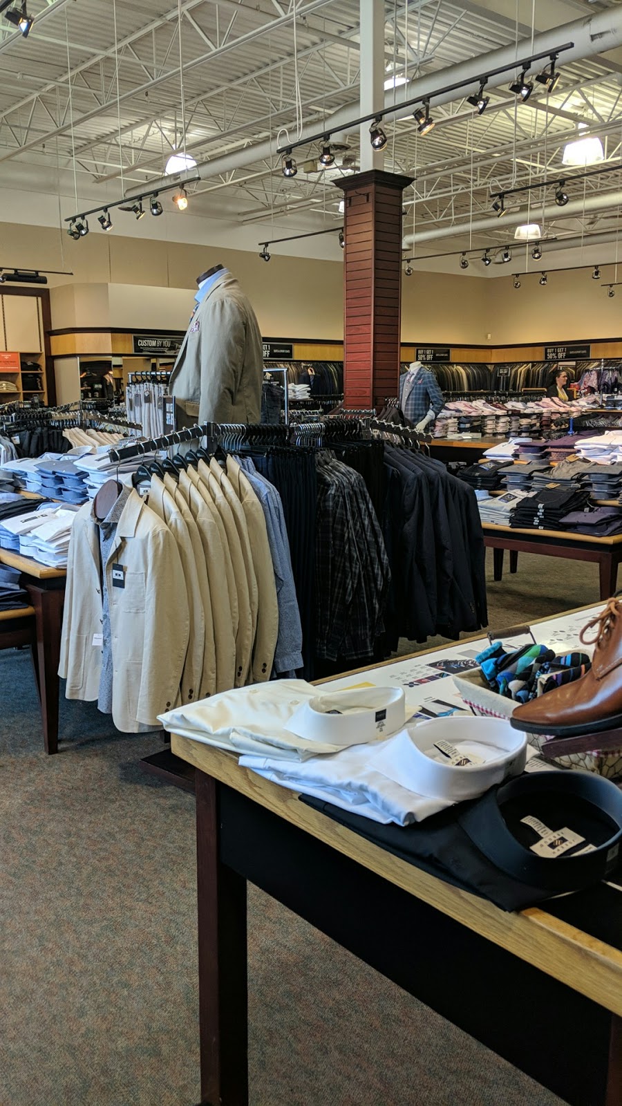 Moores Clothing for Men | 420 Vansickle Rd #400, St. Catharines, ON L2R 6P9, Canada | Phone: (905) 688-4381