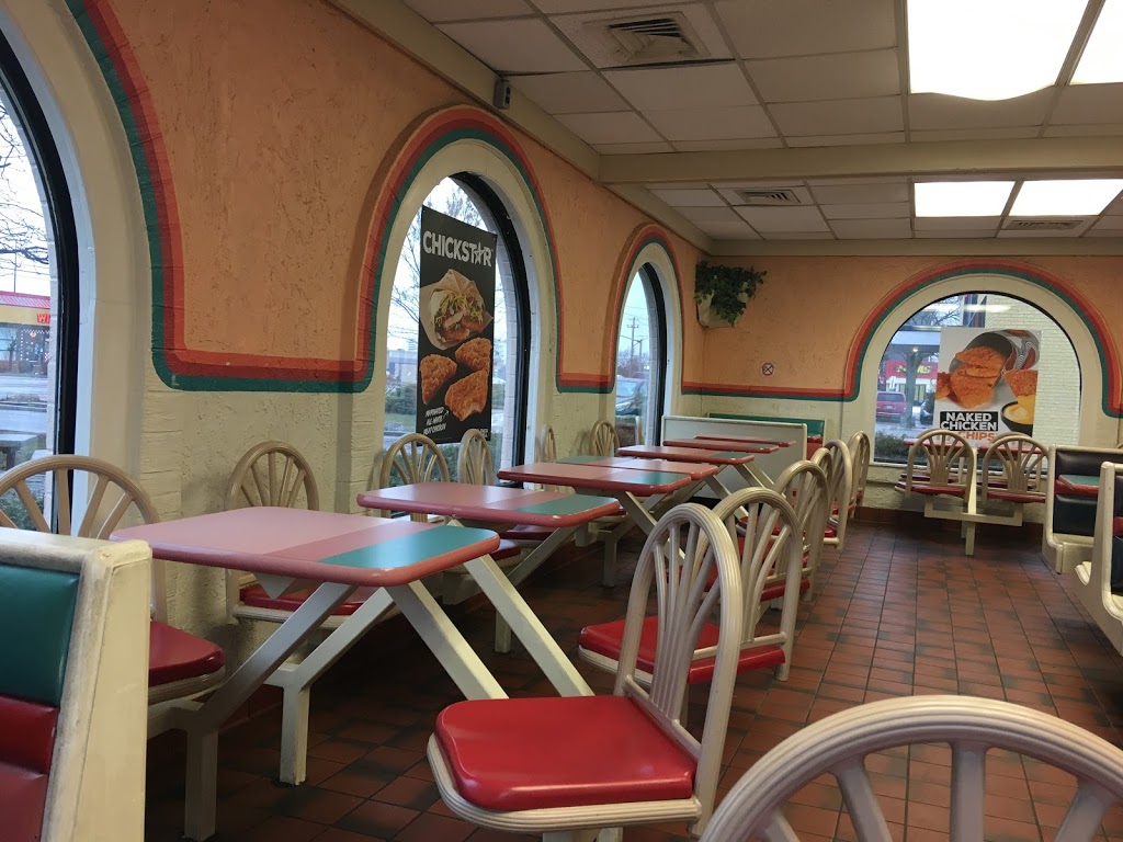 Taco Bell | 744 Queenston Rd, Hamilton, ON L8G 1A4, Canada | Phone: (905) 573-0733