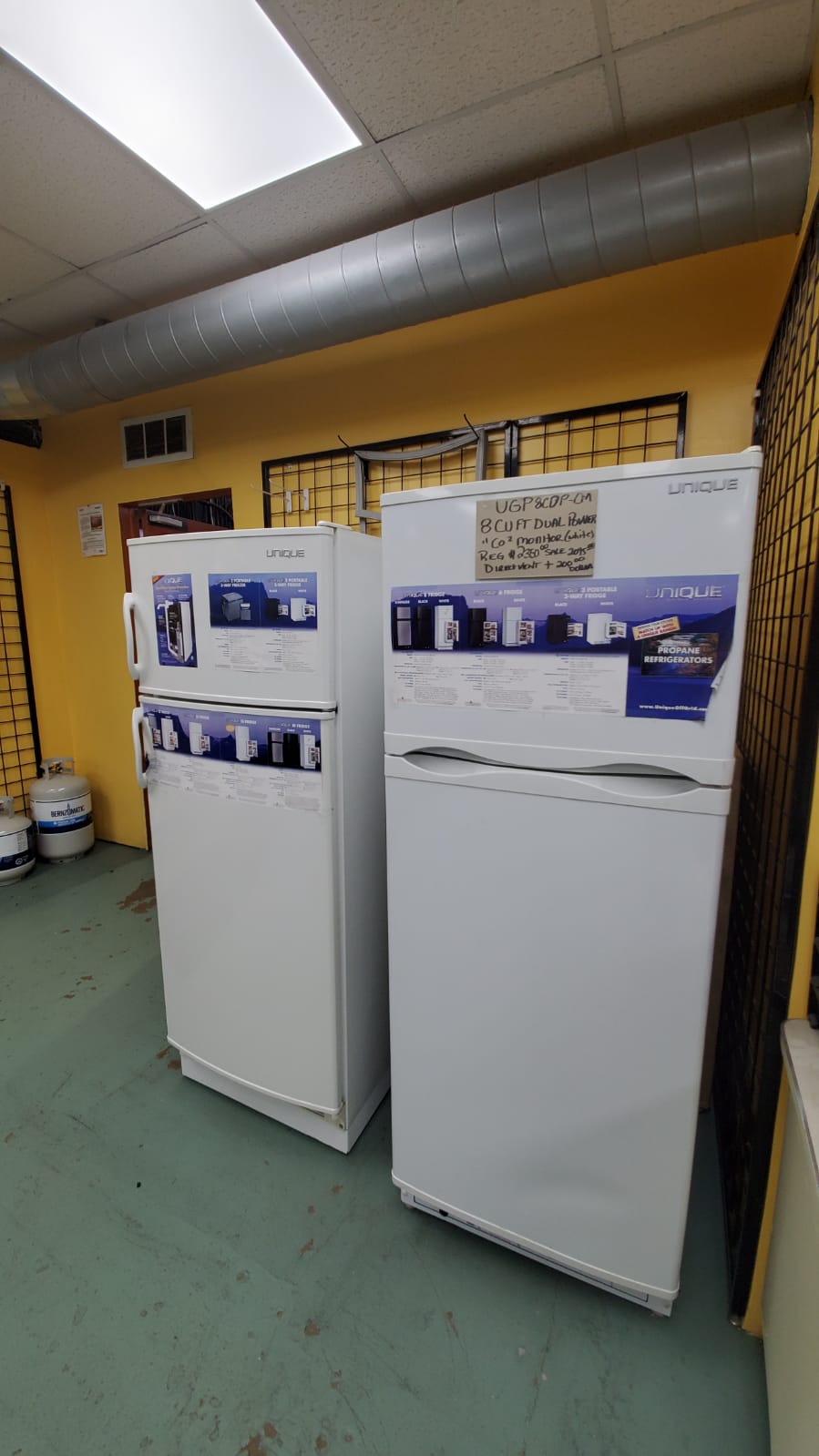 MacEwen Gas Station | 11536 Round Lake Rd, Pembroke Junction, ON K8A 6W3, Canada | Phone: (613) 735-5784