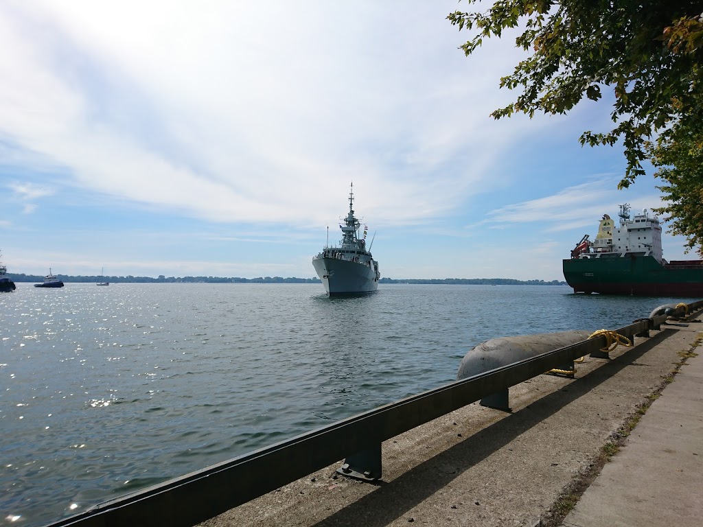 Waters Edge Promenade | 115 Queens Quay E, Toronto, ON M5A 1B6, Canada