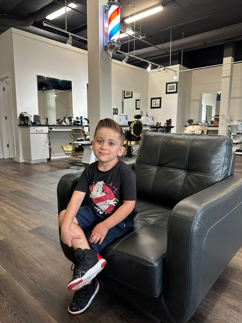 Youzarseef Salon | 3615 Uplands Dr, Ottawa, ON K1V 2S4, Canada | Phone: (613) 252-5787