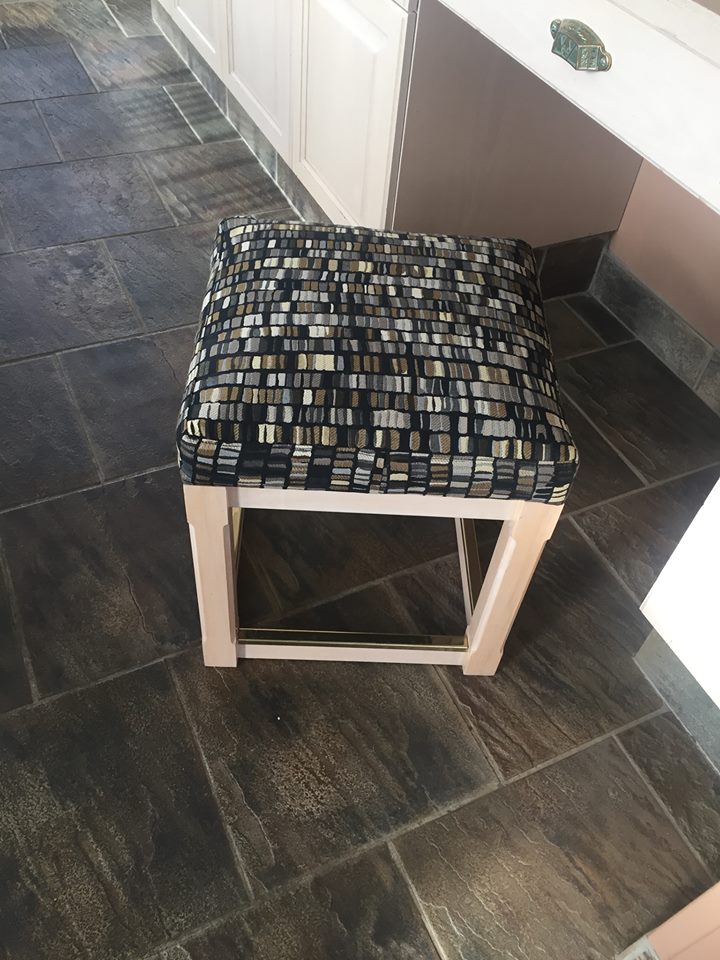 Golden Upholstery | 2854 BC-95 #53, Brisco, BC V0A 1B0, Canada | Phone: (250) 439-8074