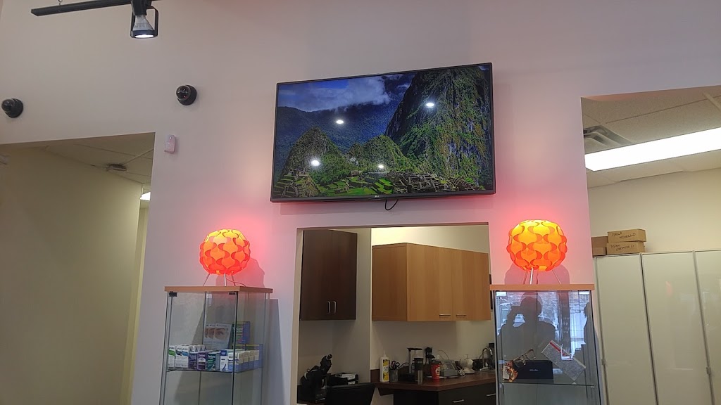 Blink Eyewear | 12192 Symons Valley Rd NW #4, Calgary, AB T3P 0A3, Canada | Phone: (403) 516-2292