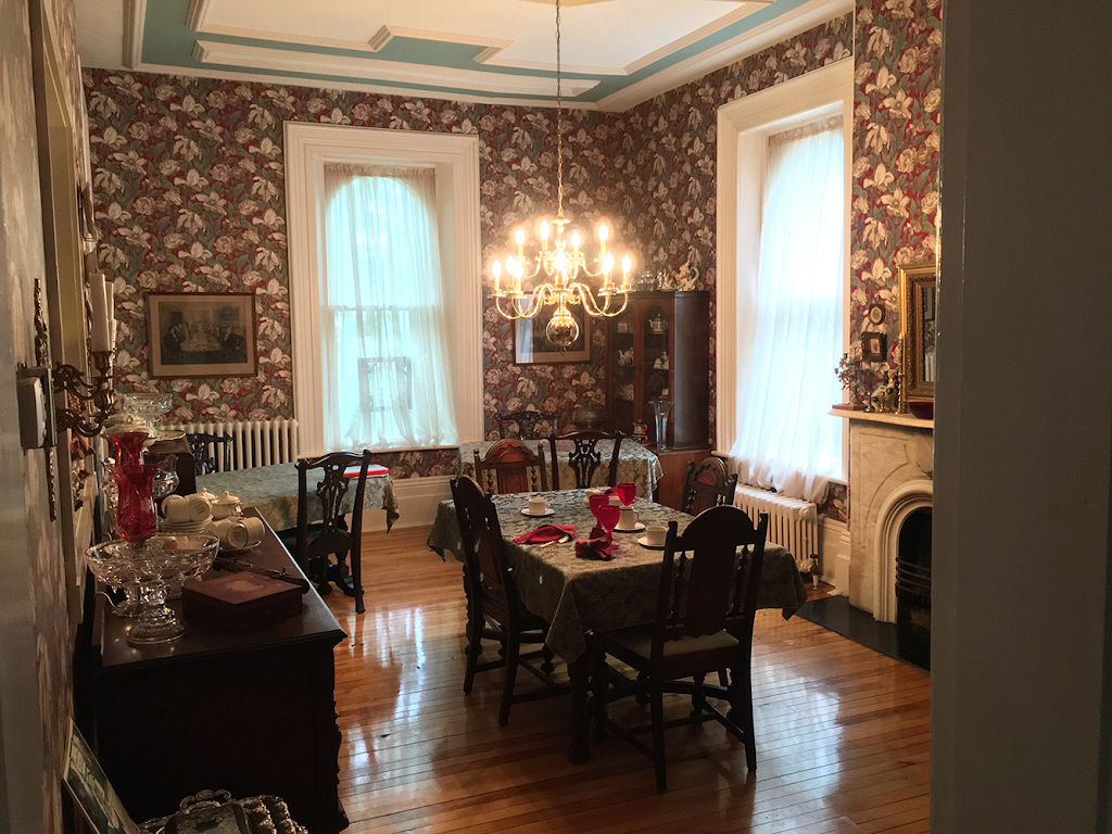 The Highland Manor | 867 4th Ave A W, Owen Sound, ON N4K 6L5, Canada | Phone: (519) 372-2699
