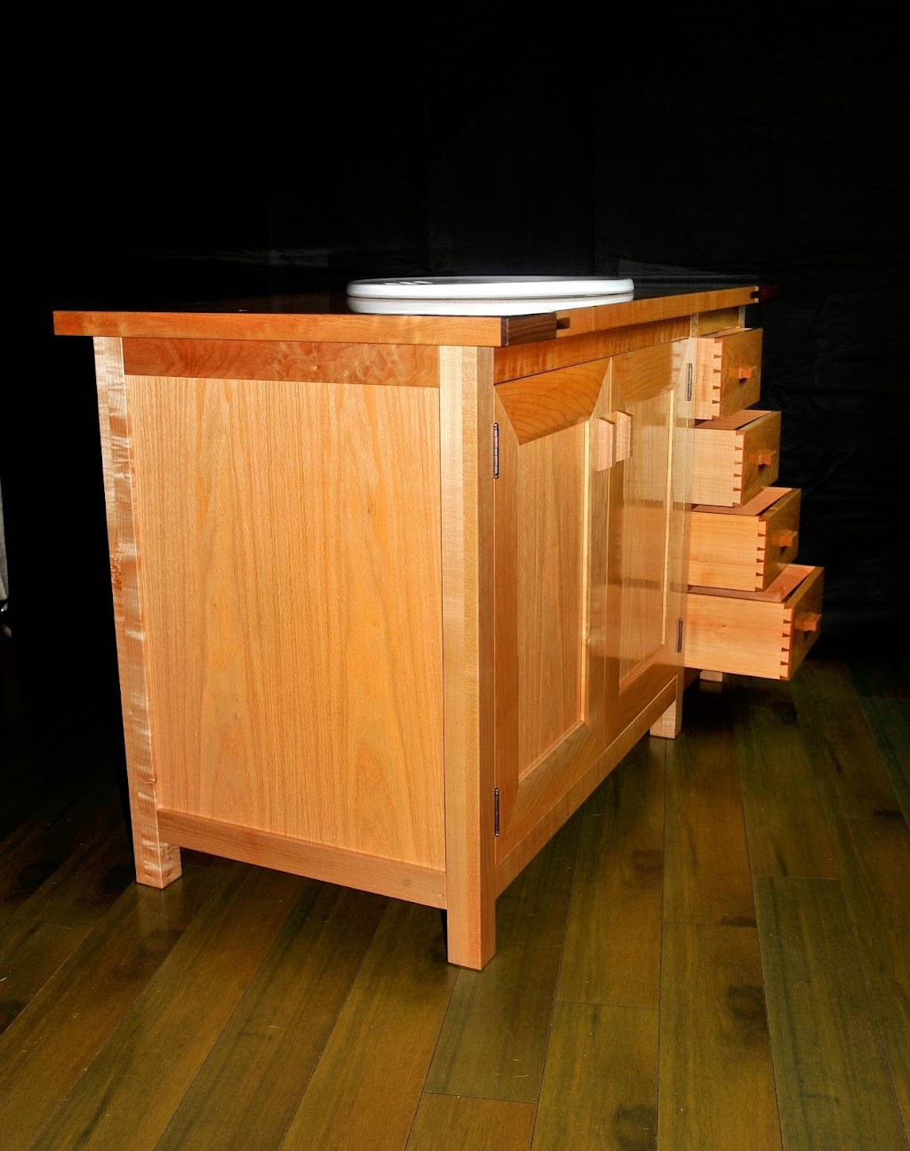 Golden Ears Handcrafted Wood Furniture | 13411 233 St, Maple Ridge, BC V4R 2R6, Canada | Phone: (778) 231-2245