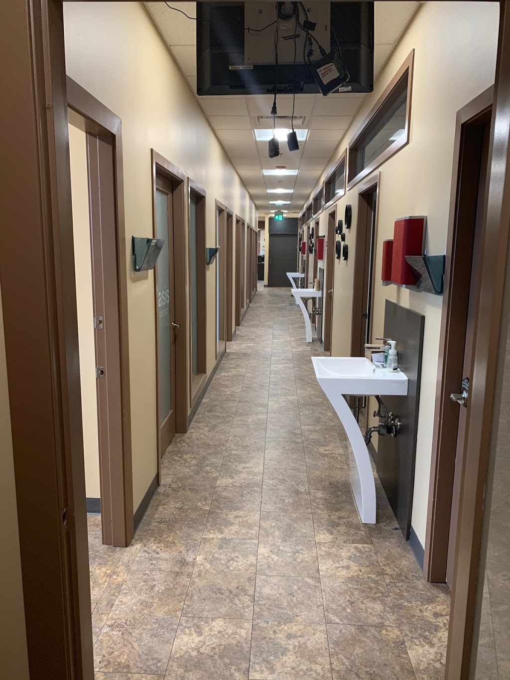Eye Specialist Clinics | Deerfoot Medical Centre, 971 64 Ave NE #215, Calgary, AB T2E 7P4, Canada | Phone: (403) 474-0025