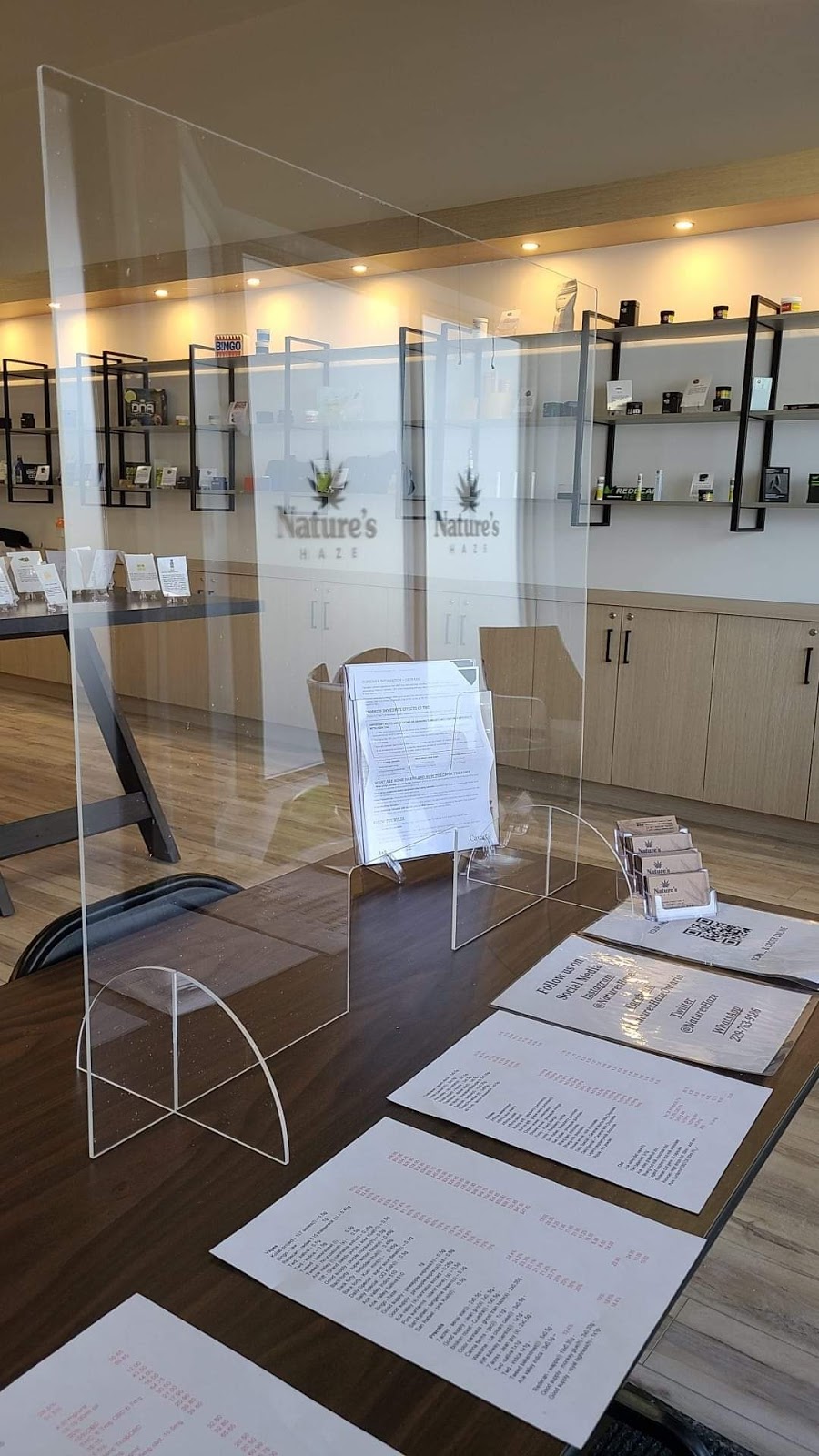 Natures Haze | 15570 Yonge St, Aurora, ON L4G 1P2, Canada | Phone: (905) 713-0606