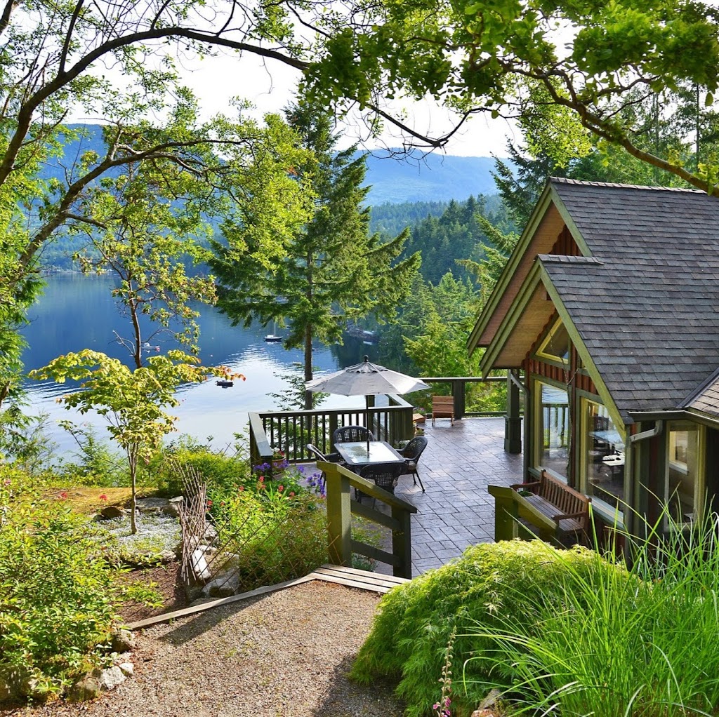 Seastone at Sandy Hook | 6157 Coracle Dr, Sechelt, BC V0N 3A4, Canada | Phone: (604) 885-7196
