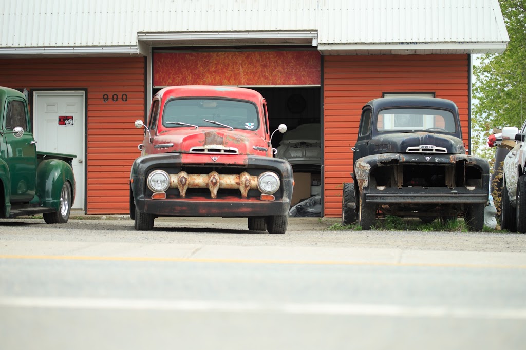 Custom Garage | 900 Rue Principale, Saint-Paul-dAbbotsford, QC J0E 1A0, Canada | Phone: (450) 379-9068
