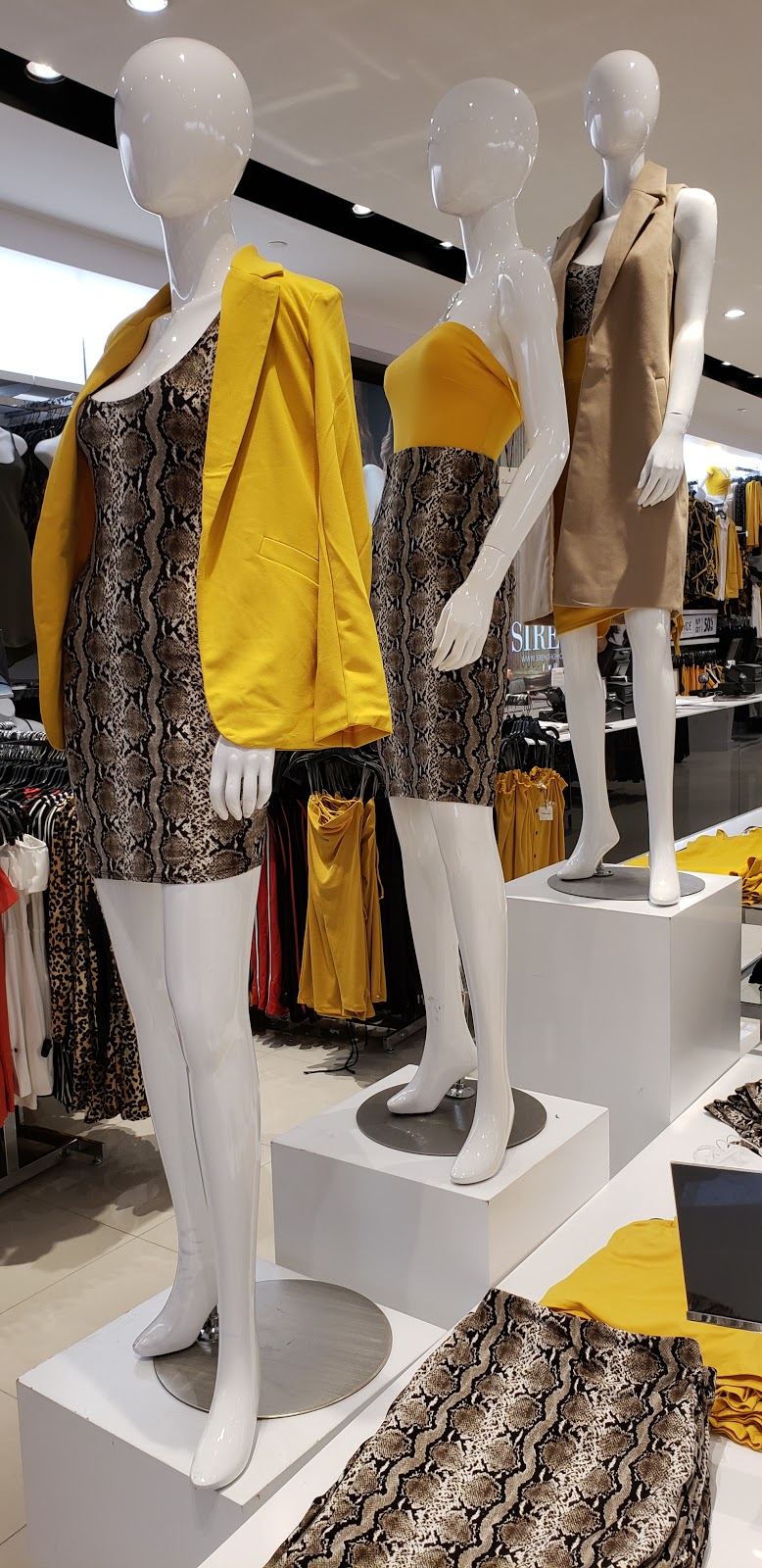 Sirens | 300 Borough Dr Unit #186, Scarborough, ON M1P 4P5, Canada | Phone: (416) 296-0203