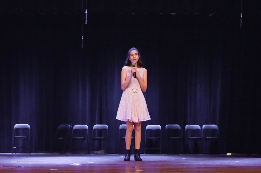 School Stars | 720 Rue Montgolfier #201, Laval, QC H7W 4Z2, Canada | Phone: (514) 654-4184