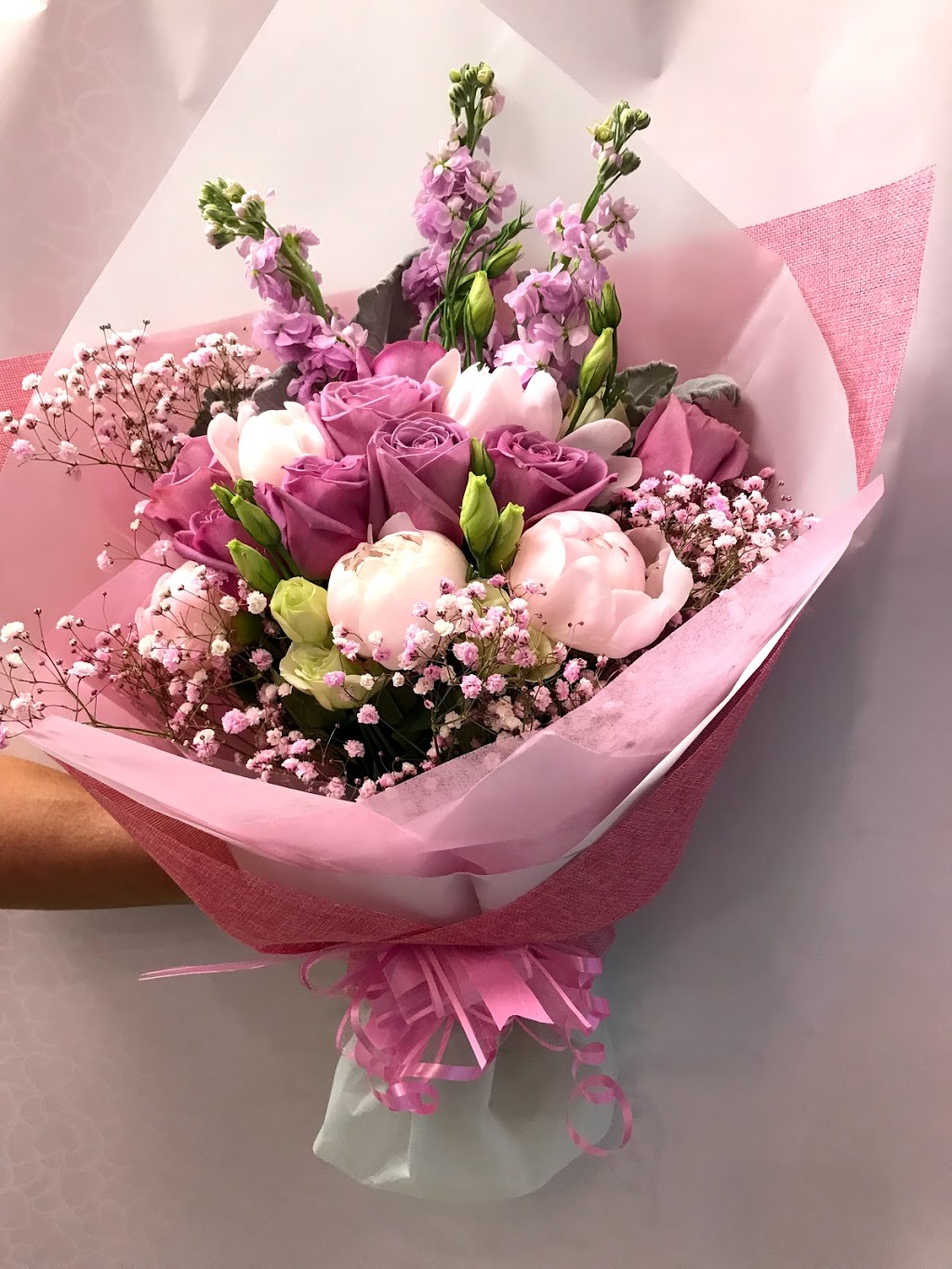 Celebrity Centre Flowers | 8360 Kennedy Rd, Unionville, ON L3R 8W4, Canada | Phone: (905) 474-2883