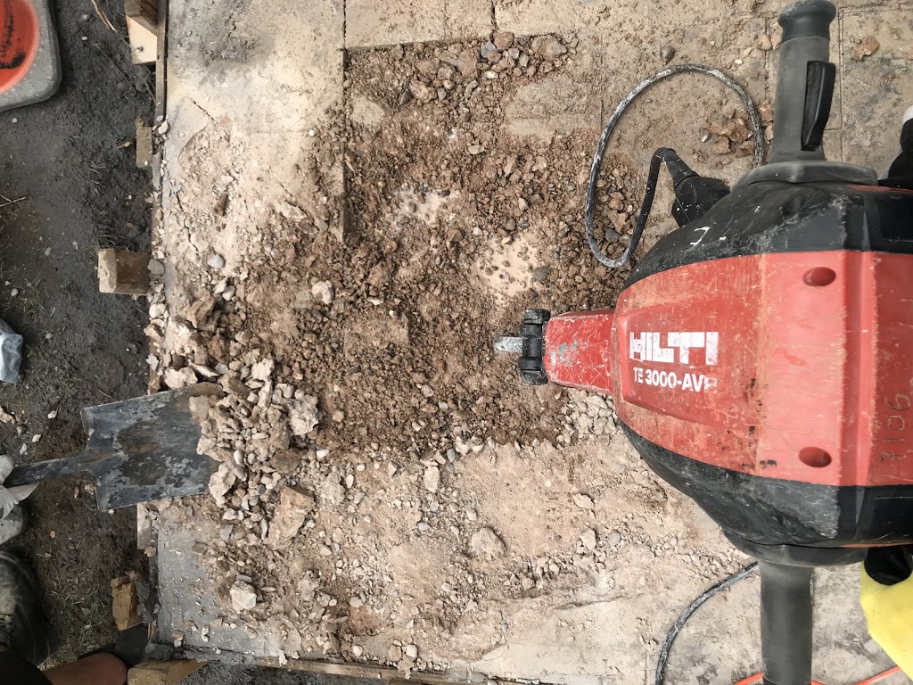 POLYGON CONSTRUCTION & DEMOLITION | 27 Whisperwood Rd, Thornhill, ON L4J 9G6, Canada | Phone: (416) 471-3841