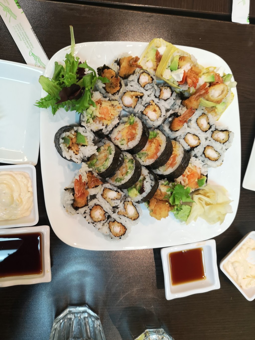 Souping Sushi | 7468 Boul Langelier, Saint-Léonard, QC H1S 3B7, Canada | Phone: (514) 251-3535