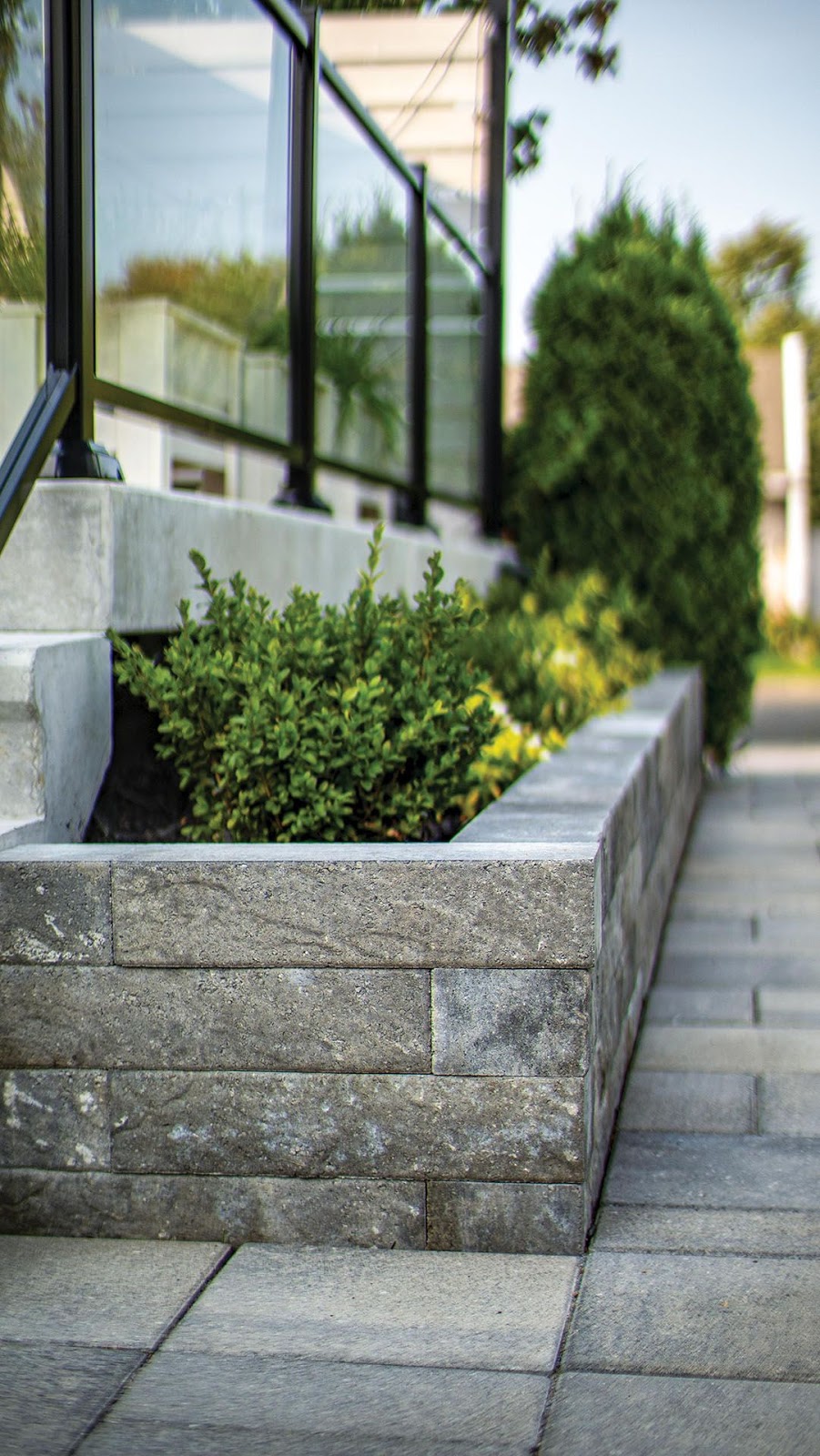 Patio Drummond | 8435 Bd Saint-Joseph, Saint-Nicéphore, QC J2A 3W8, Canada | Phone: (819) 394-2505