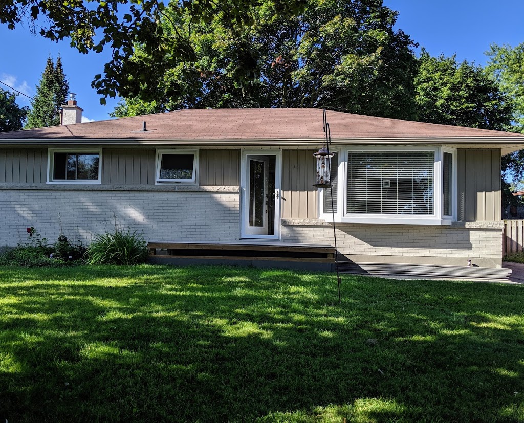 Supreme Eavestrough & Exteriors | 32 Ferndale Ave, Guelph, ON N1E 1B5, Canada | Phone: (519) 835-7679