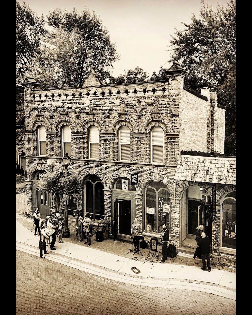 Artemis Art Supplies - Fine Art Instruction - Espresso Bar | 286 Harbour St, Kincardine, ON N2Z 2X9, Canada | Phone: (519) 396-5463