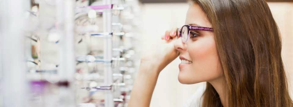 Diamond Eyecare | 1964 Fort St, Victoria, BC V8R 6R3, Canada | Phone: (250) 590-2932