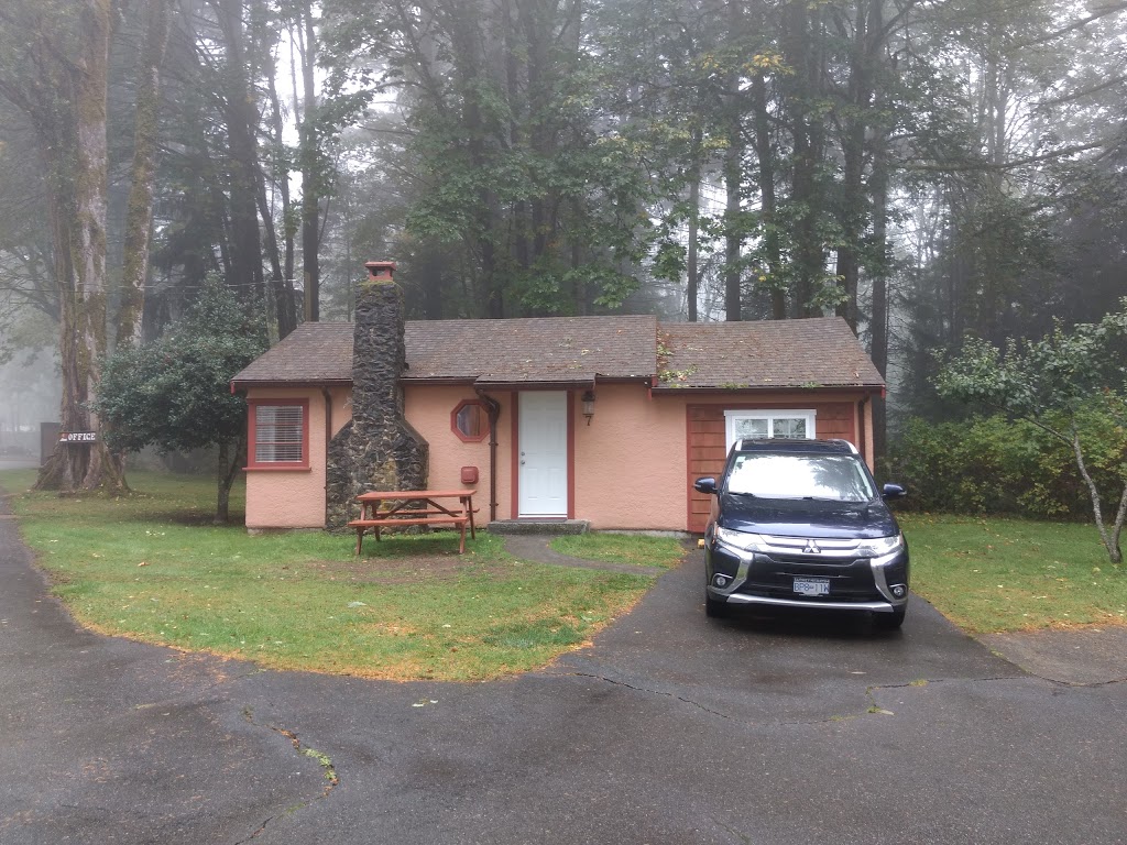 Malahat Bungalows Motel | 300 Trans-Canada Hwy, Malahat, BC V0R 2L0, Canada | Phone: (250) 478-3011