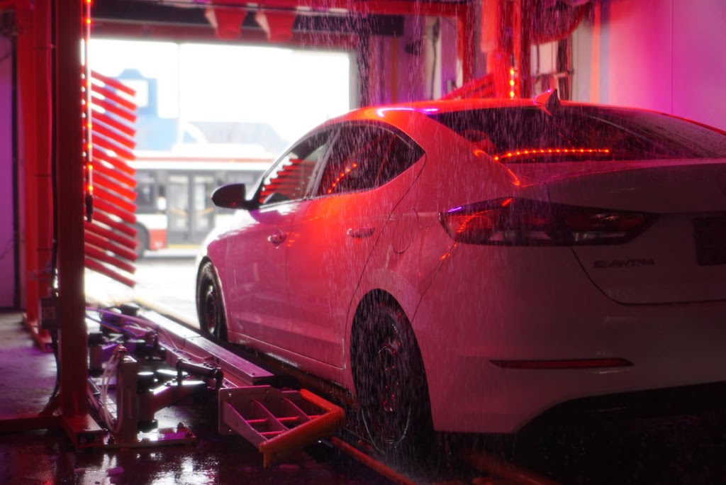 Crosstown Car Wash | 2930 Dufferin St, North York, ON M6B 3S5, Canada | Phone: (416) 787-1144