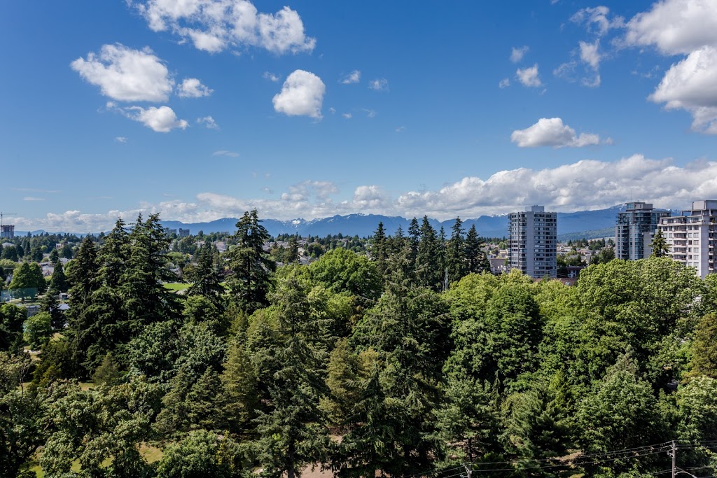 Vista Towers North | 820 6th Ave, New Westminster, BC V3M 3S2, Canada | Phone: (604) 524-5021