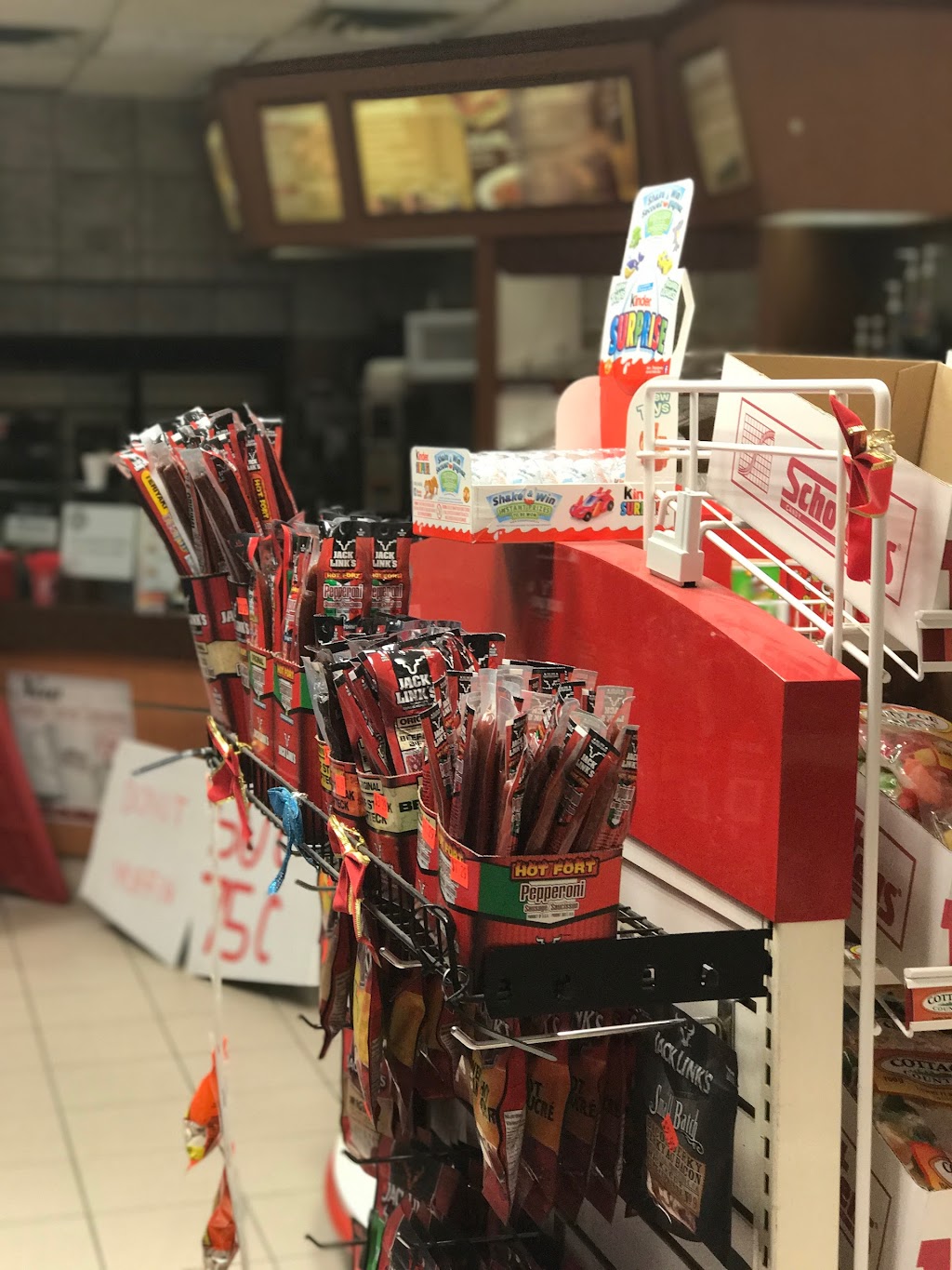 Esso Woodlawn Road | 59 Woodlawn Rd W, Guelph, ON N1H 1G8, Canada | Phone: (519) 822-4004