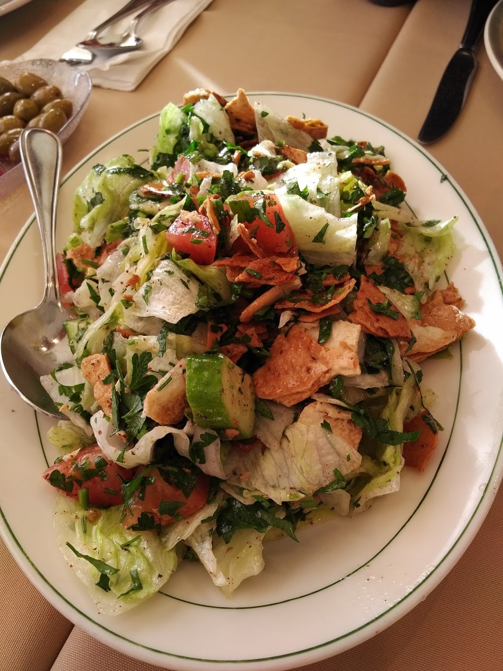 Restaurant Daou | 2373 Boulevard Marcel-Laurin, Saint-Laurent, QC H4R 1K4, Canada | Phone: (514) 334-1199