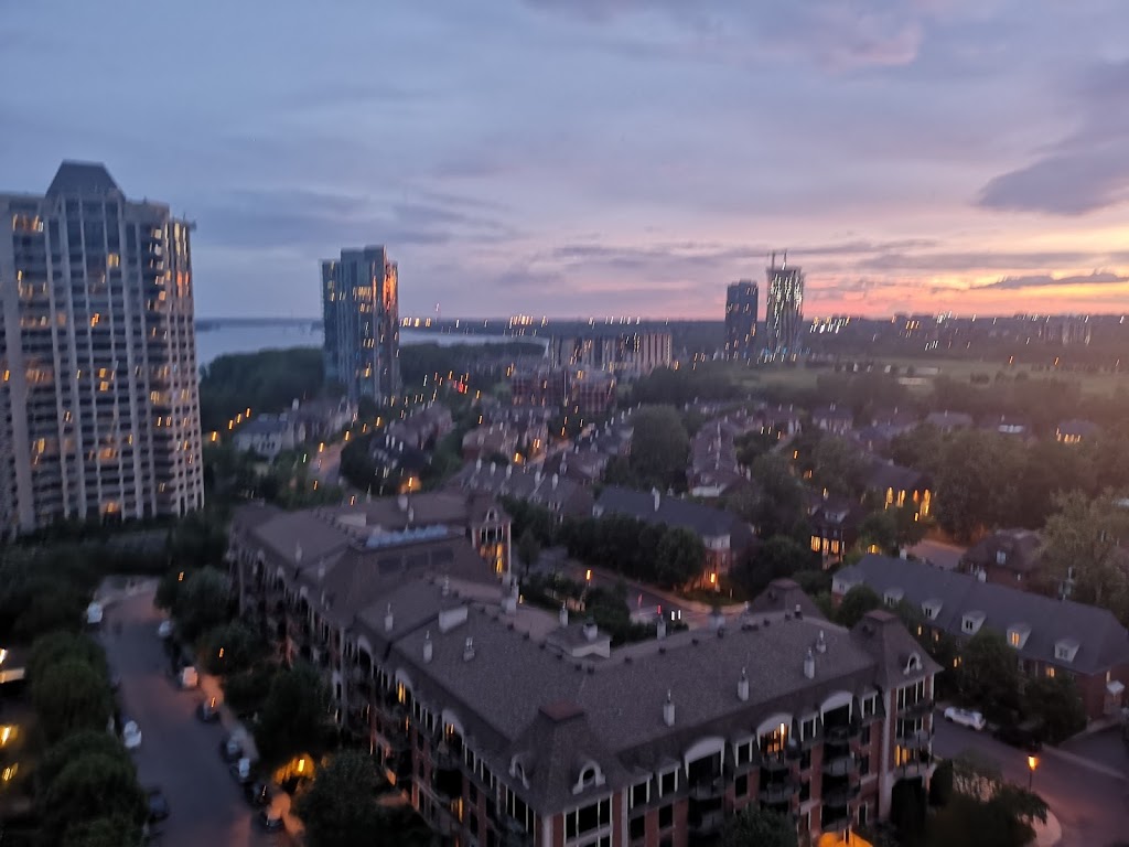 Sommet Sur Le Fleuve | 100 Avenue des Sommets, Verdun, QC H3E 1Z8, Canada | Phone: (514) 761-5791