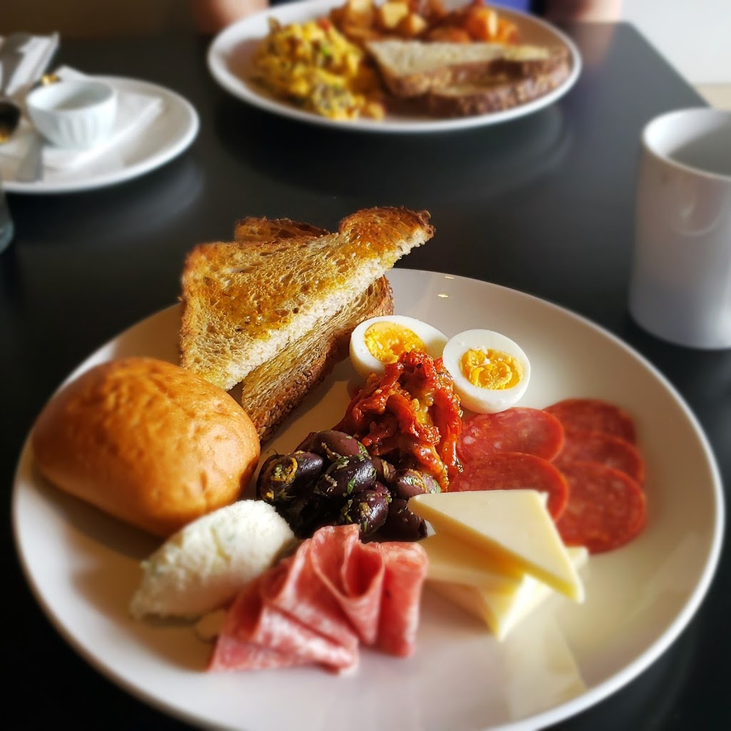 Ham & Eggmans | 3883 Rupert St, Vancouver, BC V5R 2G7, Canada | Phone: (604) 620-8942