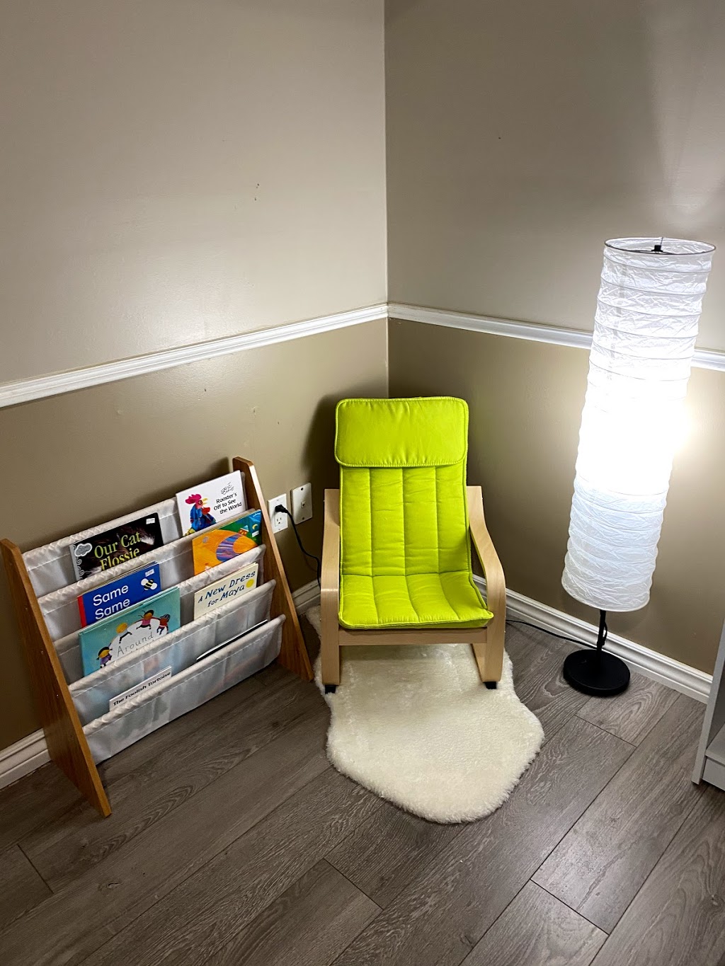 Peterborough Montessori | 861 Stewart Dr, Peterborough, ON K9J 7R3, Canada | Phone: (613) 668-6534