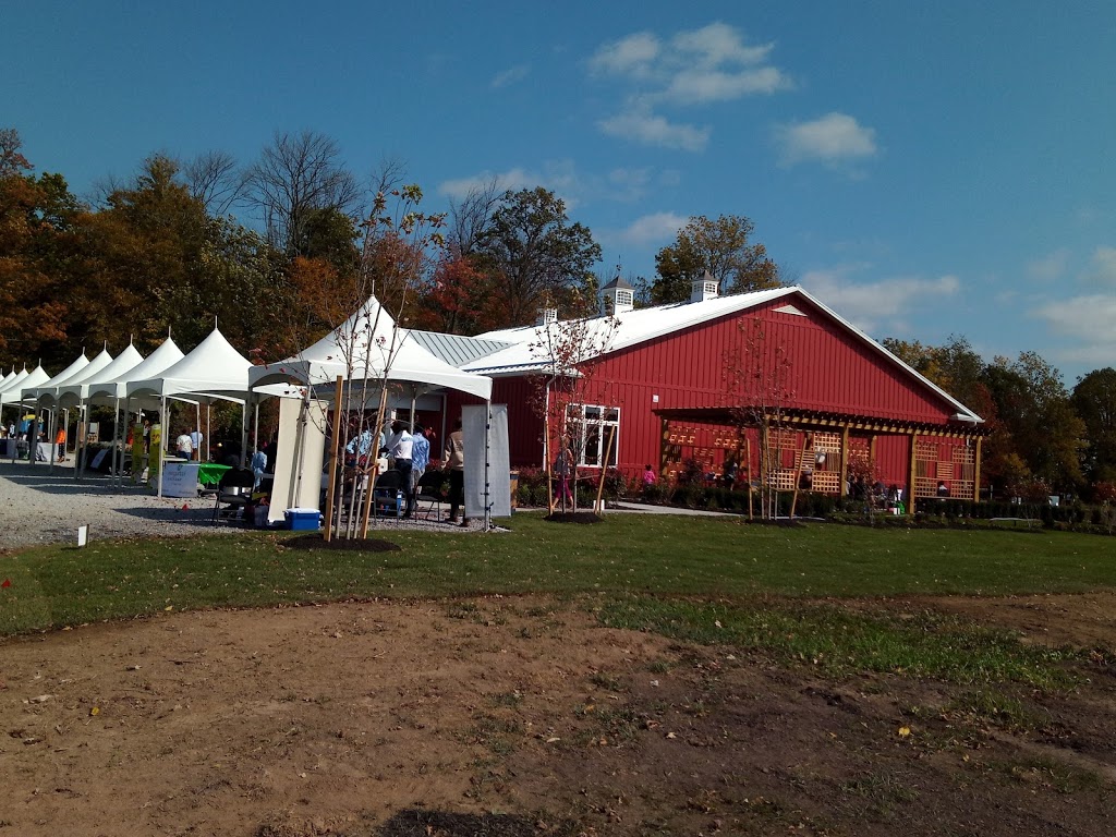 Paradise Fields | 3355 Golf Club Rd, Binbrook, ON L0R 1P0, Canada | Phone: (289) 522-0202