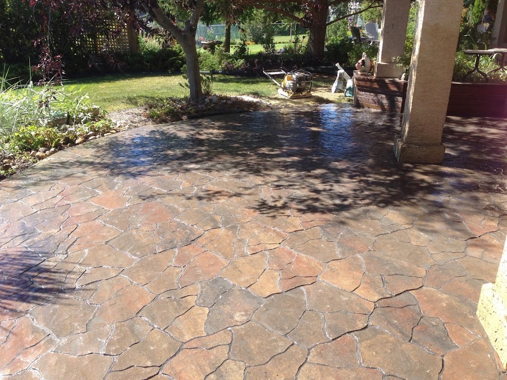 Green with Envy Lawn and Garden Care Ltd | 378 Sagewood Dr SW, Airdrie, AB T4B 3N2, Canada | Phone: (587) 360-3689