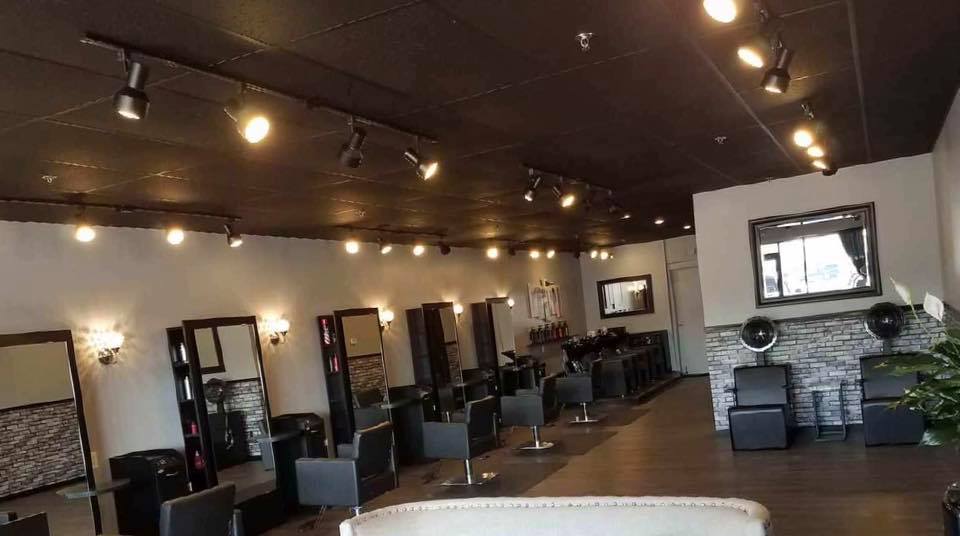 Infinity Hair Designs | 1120 Gratiot Blvd, Marysville, MI 48040, USA | Phone: (810) 294-5566