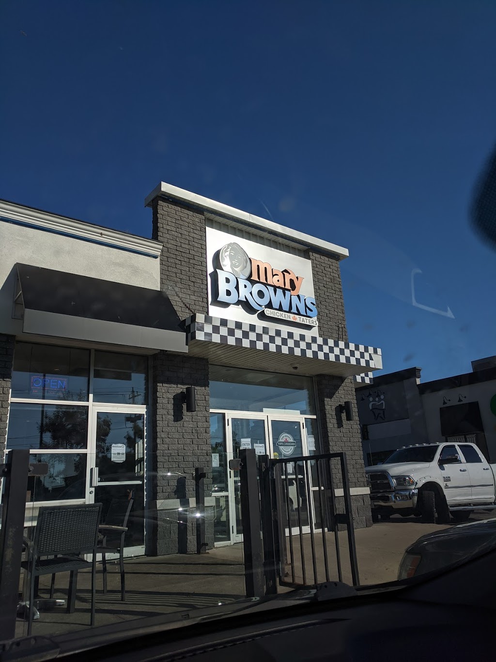 Mary Browns Chicken & Taters | 205 Goderich St, Port Elgin, ON N0H 2C1, Canada | Phone: (519) 389-2004