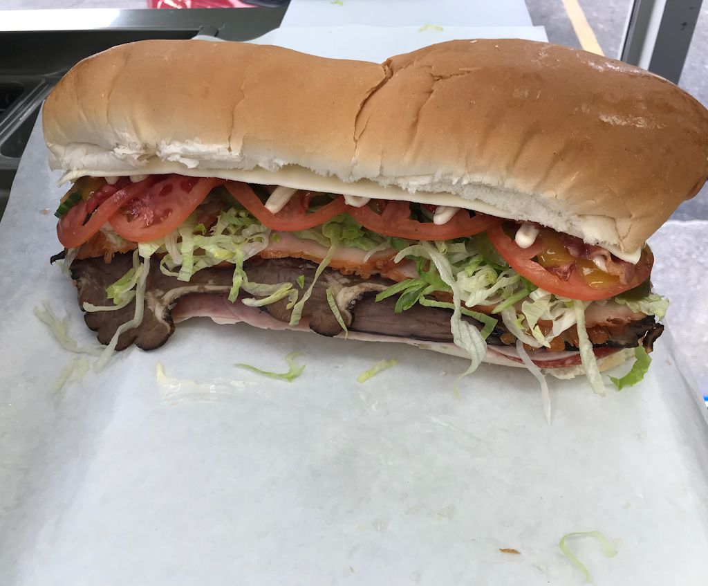 Mamas Northend Subs & Grill | 159 Sydenham St, Brantford, ON N3R 3Z1, Canada | Phone: (226) 388-8863