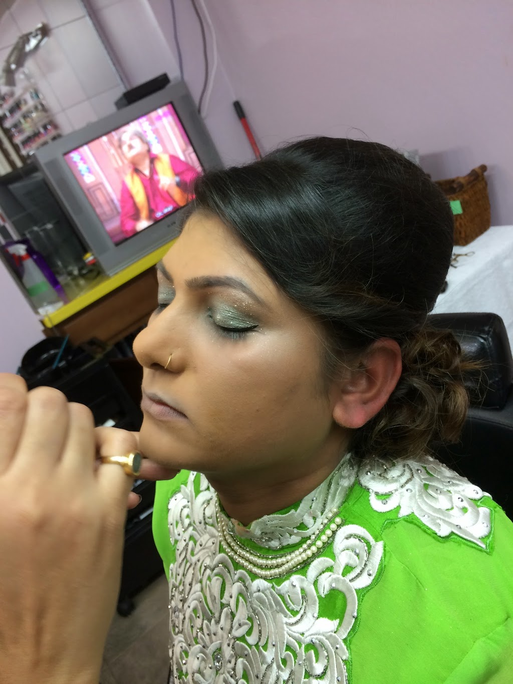 Rupal Beauty Zone (Ladies Only) | 30 Conklin Dr, Brampton, ON L7A 3P5, Canada | Phone: (416) 238-2759