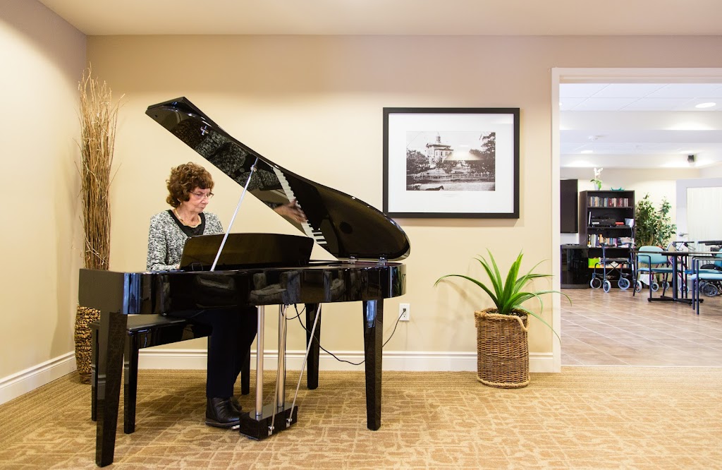 Harbour Hill Retirement Community | 104 Suncoast Dr E, Goderich, ON N7A 0A7, Canada | Phone: (519) 440-0110