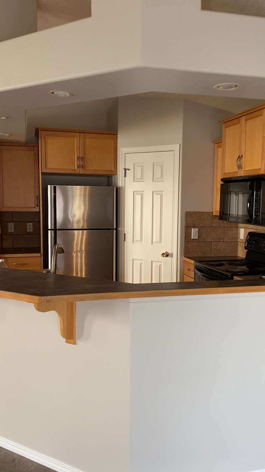 Brad2Painting | 197 Mount Sundance Cres W, Lethbridge, AB T1J 0T6, Canada | Phone: (587) 257-7007