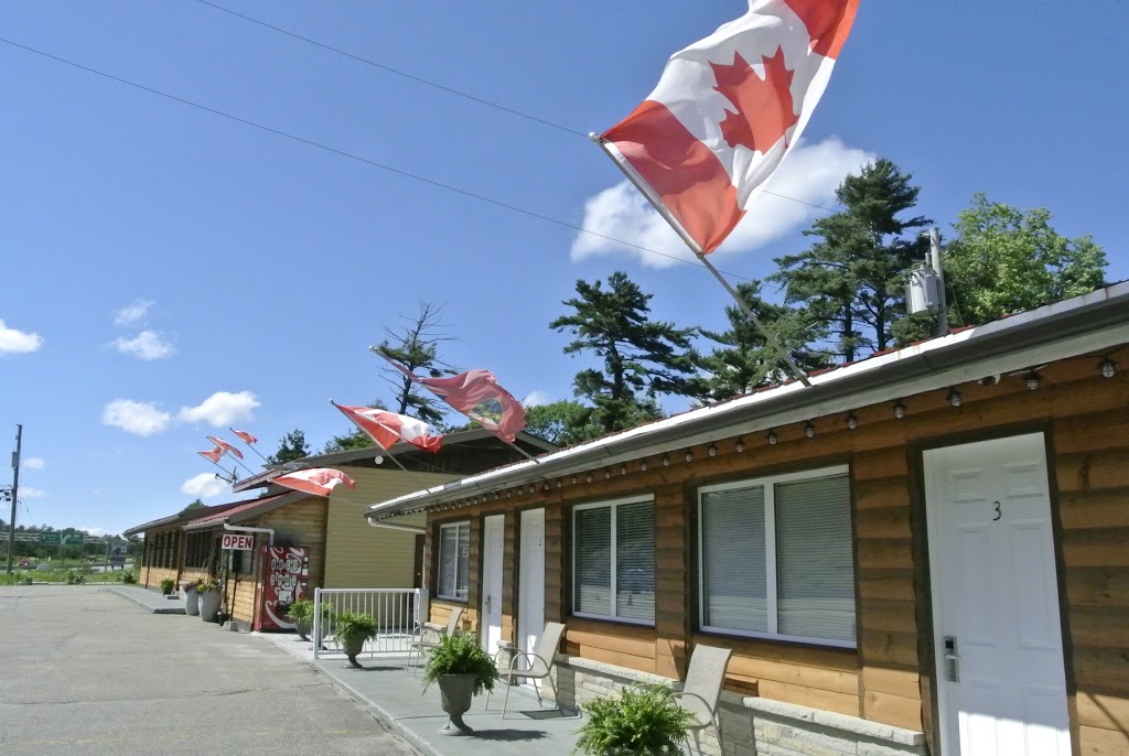 Gold Pine Inn Motel | 2408 ON-11, Gravenhurst, ON P1P 1R1, Canada | Phone: (705) 687-5160