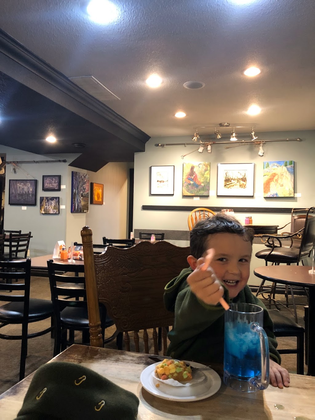 Shananigans Bistro Coffee & Dessert Bar | 2144 6 Ave W, Prince Albert, SK S6V 4L2, Canada | Phone: (306) 764-2647