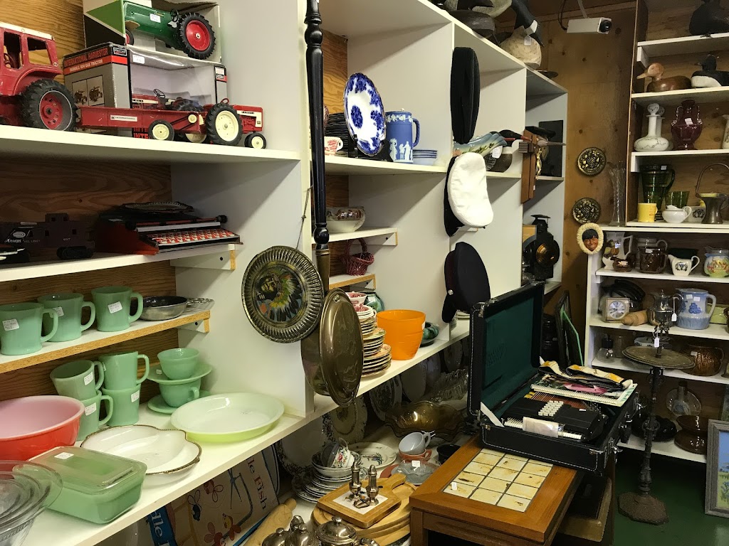 Bayview Antiques | 10054 Prince Edward Island Rte. 6, Stanley Bridge, PE C0A 1M0, Canada | Phone: (902) 886-2356
