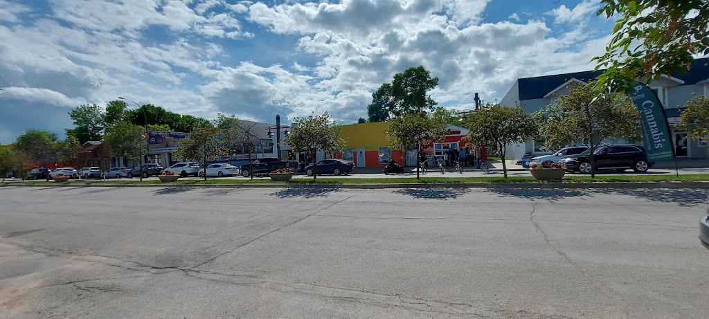 Buskers Ice Cream | 68 1 Ave, Gimli, MB R0C 1B0, Canada | Phone: (204) 782-9147