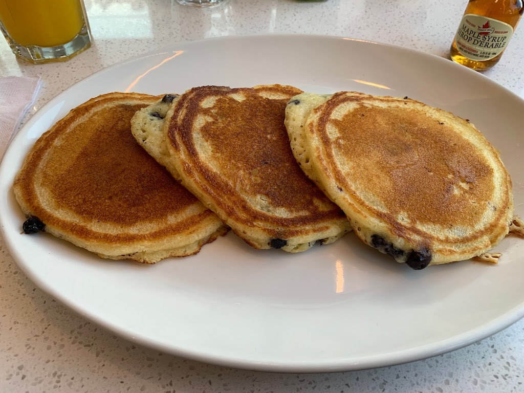 Beautys Restaurant | 93 Avenue du Mont-Royal O, Montréal, QC H2T 2S5, Canada | Phone: (514) 849-8883