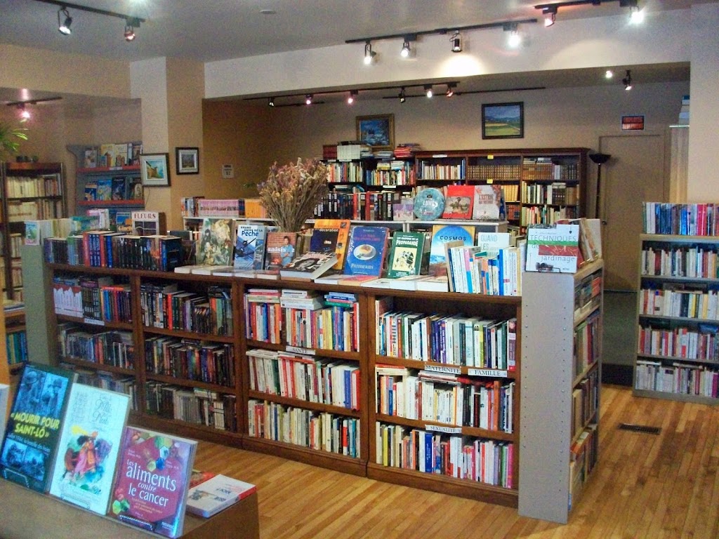 Écolivres | 216 Rue Principale, Granby, QC J2G 2V7, Canada | Phone: (450) 776-1360