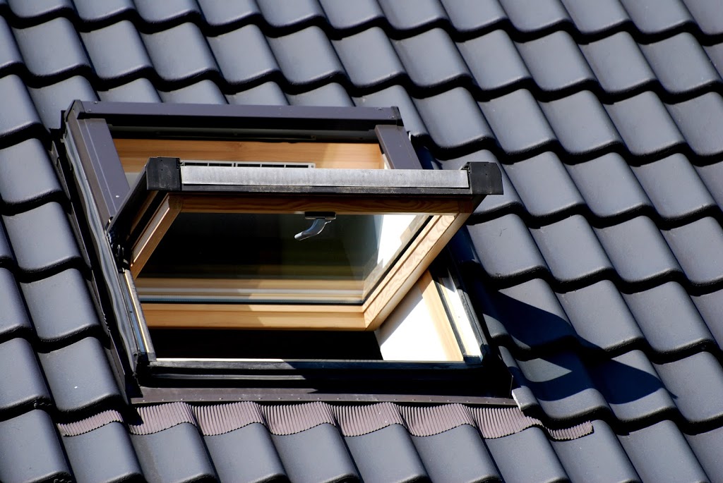 Roofing Peterborough | 899 Clonsilla Ave Unit 308, Peterborough, ON K9J 7G9, Canada | Phone: (249) 494-0883
